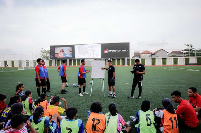 Suasana sertifikasi kepelatihan lisensi D Nasional yang diikuti oleh 30 pelatih maupun guru olahraga di Kudus.