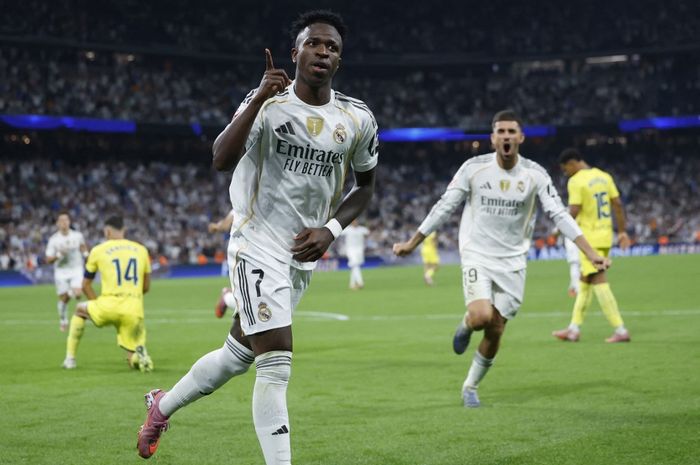 Real Madrid berhasil memuncaki klasemen Liga Spanyol 2025-2026 usai menumbangkan Villarreal, Minggu (5/10/2025) dini hari WIB.