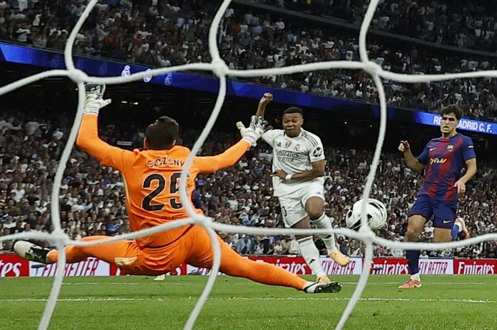 Real Madrid berhasil memutus catatan tak pernah menang dari Barcelona di empat pertemuan terakhir usai memenangi El Clasico di pekan ke-10 Liga Spanyol 2025-2026.