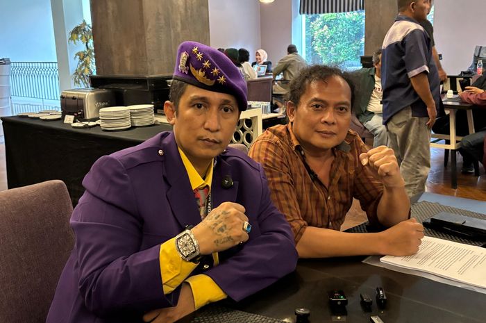 Firdaus Oiwobo dan Deolipa Yumara saat ditemui di kawasan Tendean, Jakarta Selatan, Selasa (11/11/2025).