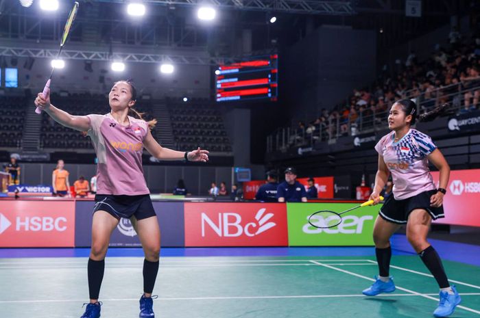 Ganda putri Indonesia, Rachel Allessya Rose/Febi Setianingrum, saat tampil pada perempat final Australian Open 2025 di Sydney, Australia, 21 November 2025.