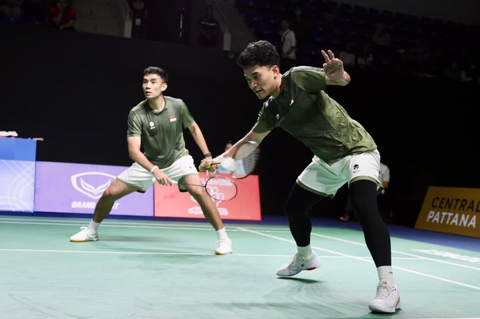 Pasangan ganda putra Indonesia, Leo Rolly Carnando/Bagas Maulana, pada babak perempat final perorangan SEA Games 2025 di Thamasat University Rangsit Gymnasium, Thailand, Jumat (12/12/2025).