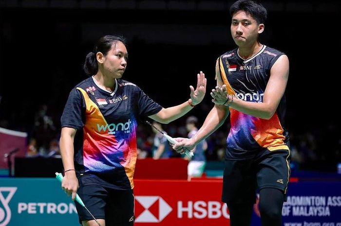 Ganda campuran Indonesia, Marwan Faza/Aisyah Salsabila Putri Pranata, saat berlaga pada babak pertama Malaysia Open 2026 di Axiata Arena, Kuala Lumpur, Malaysia, Rabu, 7 Januari 2026.