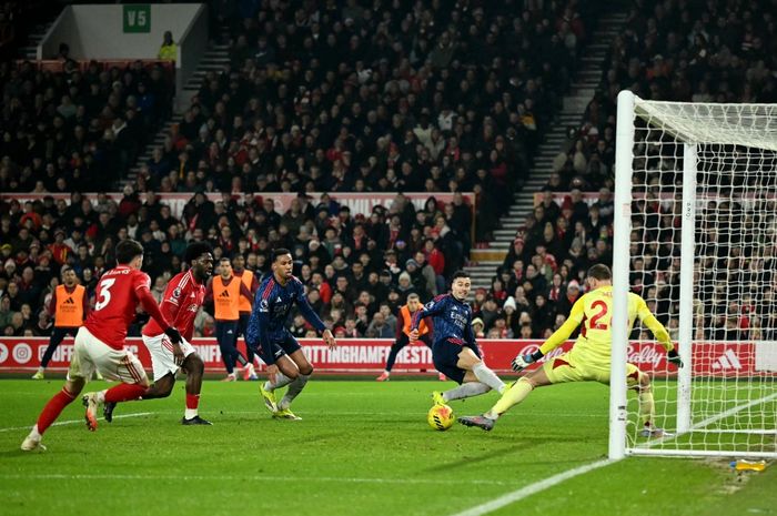 Peluang emas Gabriel Martinelli gagal menghasilkan gol bagi Arsenal saat bertamu ke Nottingham Forest pada lanjutan Liga Inggris (17/1/2026).