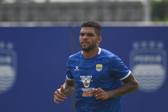 Gelandang Persib, Berguinho mengungkapkan kesiapan tim jelang Piala Presiden 2026.