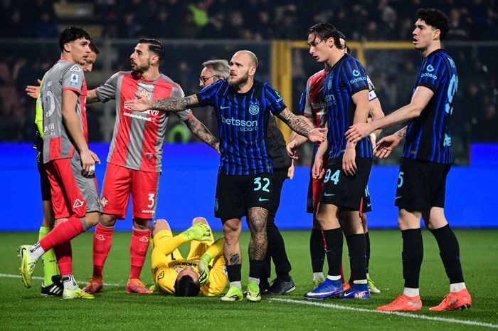 Hasil Liga Italia - Audero Terkena Flare dan Tak Berdaya Halau Tembakan  Rudal, Inter Milan Hantam Cremonese - Bolasport.com