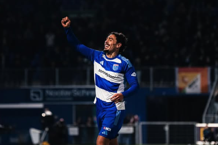 Zwolle vs Ajax: Bek Keturunan Indonesia Tristan Gooijer Antarkan Drama Emosional di Mac3park