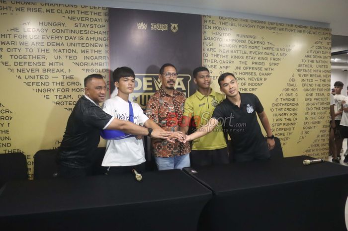 Firman Utina (Direktur Akademi Dewa United Development), Raka Nur Cholis (Pemain Dewa United U-20), Agus Carel ( Direktur Akademi Bhayangkara FC), Fadly Alberto (Pemain Bhayangkara FC U-20) dan Yongki Pamungkas (Manajer Bhayangkara FC U-20).