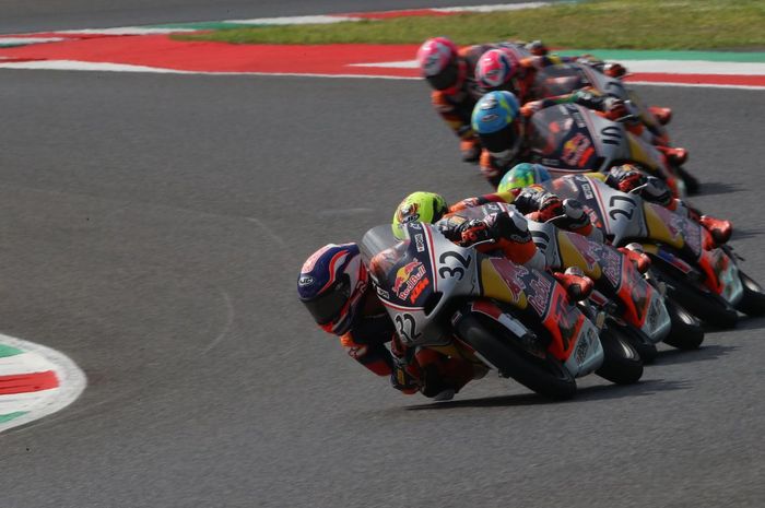 Hasil Red Bull Rookies Cup 2026 - Kiandra Ramadhipa Menang tanpa Finish pada Race 2 Sachsenring - Juara.net