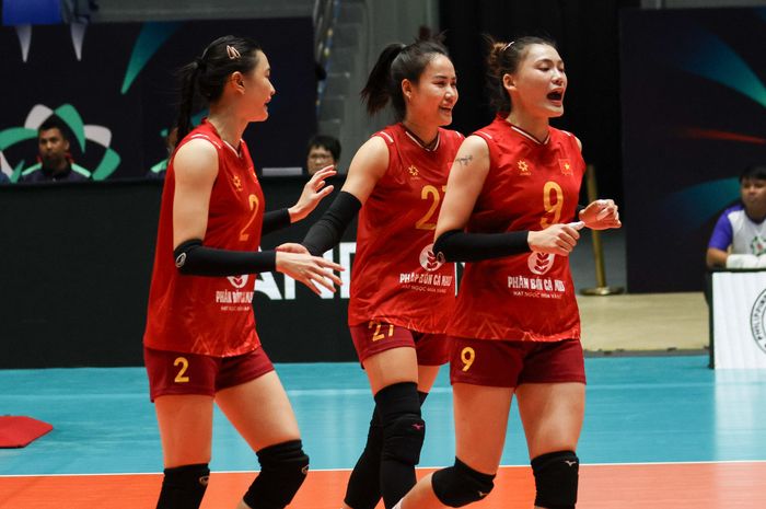 Pemain timnas voli putri Vietnam saat menghadapi Lebanon pada laga pertama babak penyisihan grup B AVC Cup 2026 di Candon City Arena, Filipina, Sabtu (6/6/2026).