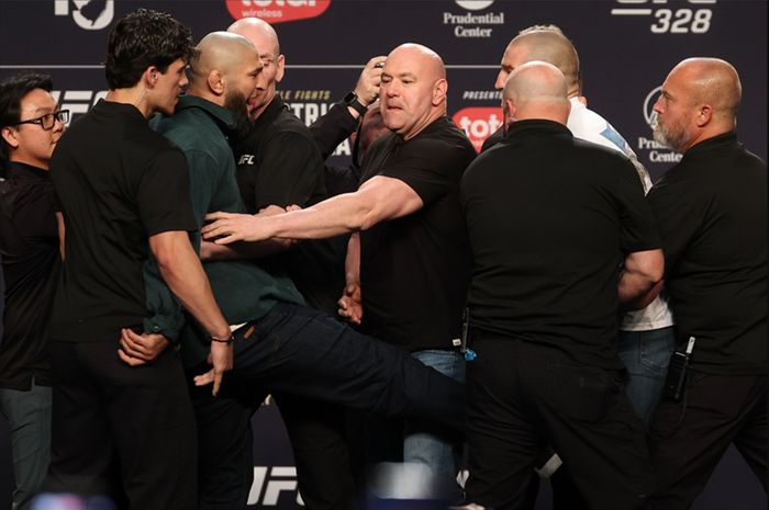 Nasib Buruk Khamzat Chimaev Diklaim Takkan Terulang pada Duel Ulangan Kontra Sean Strickland - Juara.net
