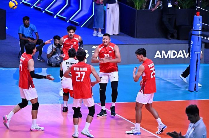 Tim voli Indonesia menghadapi Qatar pada babak penyisihan grup Piala AVC 2026 di Islamabad, India, Senin (22/6/2026).