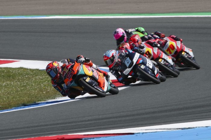 Merasa Bisa Bersaing di Depan, Brian Uriarte Salahkan 2 Momen pada Moto3 Belanda 2026 - Juara.net