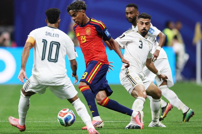 Winger muda timnas Spanyol, Lamine Yamal, bicara soal Cristiano Ronaldo dan Neymar Jr.
