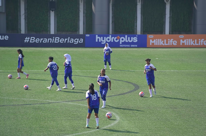 Soccer Seluruh tim mendapat kesempatan official training di Supersoccer Arena, Rendeng, Kudus, Sabtu (4/7/2026)
