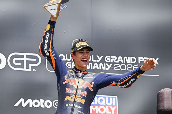Perlebar Keunggulan Poin dari Veda, Brian Uriarte Semringah usai Juarai Moto3 Jerman 2026 - Juara.net