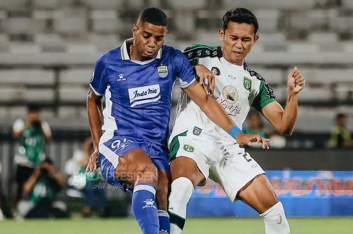 Suasana pertandingan antara Persib Bandung melawan Persebaya pada laga final Piala Presiden 2026 yang digelar di Stadion Kapten I Wayan Dipta Gianyar, Bali, pada Kamis (6/8/2026).