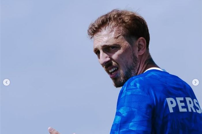 Salah satu pemain asing baru Persib Bandung, Danijel Loncar yang direkrut untuk menambah kedalaman tim untuk menghadapi empat kompetisi musim depan