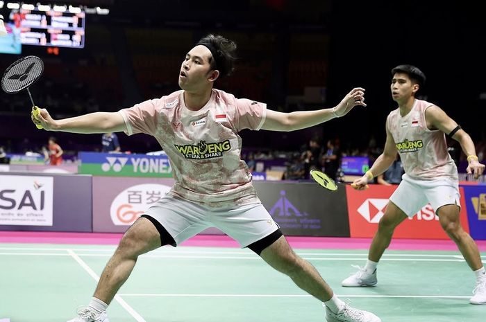 Ganda putra Indonesia, Sabar Karyaman Gutama/Moh Reza Pahlevi Isfahani, pada babak 32 besar Kejuaraan Dunia 2026  di Indira Gandhi Indoor Stadium, New Delhi, India, Rabu (19/8/2026).