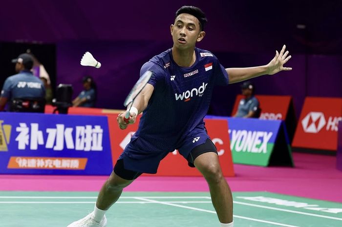 Pebulu tangkis tunggal putra Indonesia, Alwi Farhan, pada babak 32 besar Kejuaraan Dunia 2026  di Indira Gandhi Indoor Stadium, New Delhi, India, Rabu (19/8/2026).