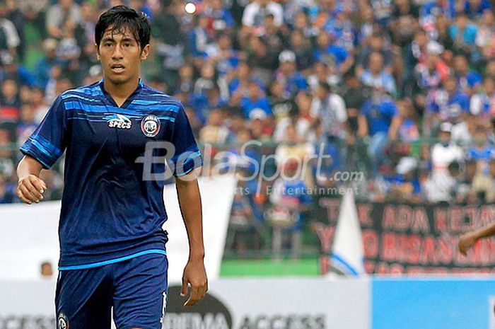 Ekspresi gelandang Arema FC, Hanif Sjahbandie, saat melawan PSIS Semarang dalam laga uji coba di Stadion Gajayana, Kota Malang, Kamis (4/1/2018).