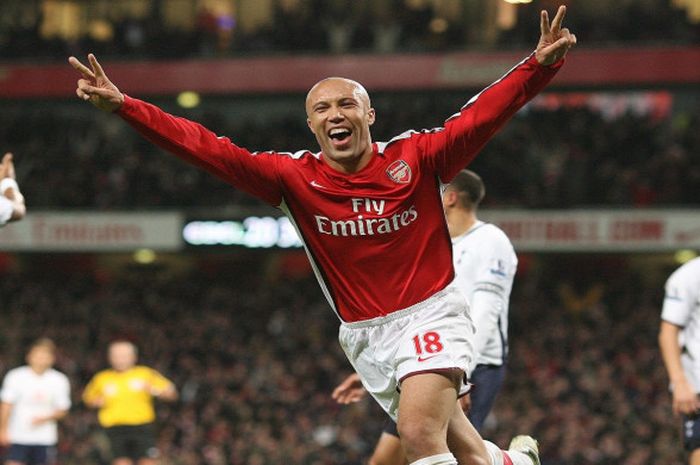 Mikael Silvestre