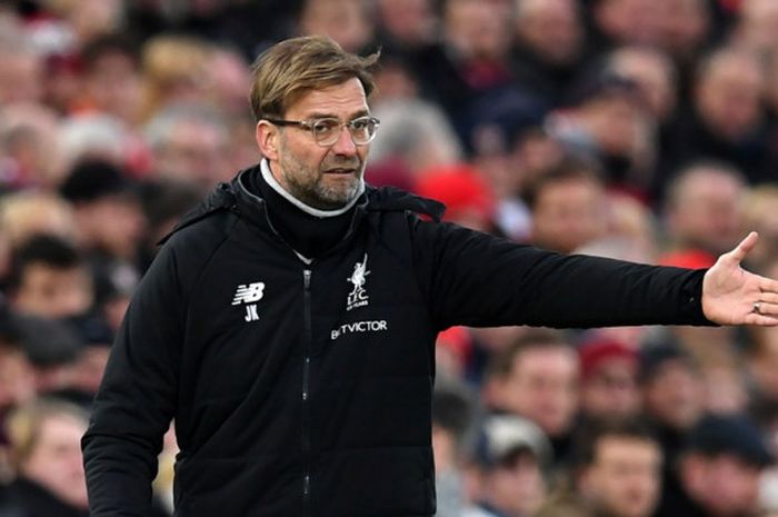   Ekspresi Manajer Liverpool FC, Juergen Klopp, dalam laga Liga Inggris kontra Tottenham Hotspur di Stadion Anfield, Liverpool, pada 4 Februari 2018.  