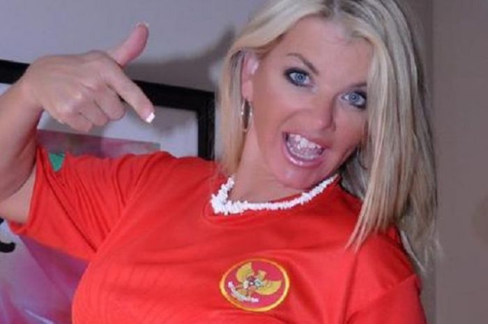 Bintang fim dewasa asal Norwegia, Vicky Vette