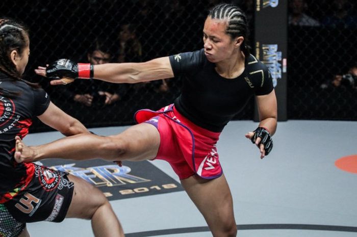 Petarung wanita ONE Championship asal Indonesia, Priscilla Hertati Lumban Gaol.