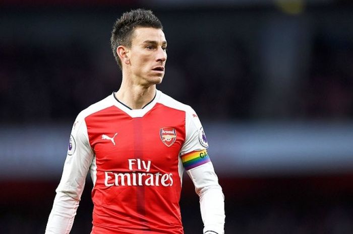 Bek Arsenal, Laurent Koscielny, saat tampil melawan AFC Bournemouth dalam laga lanjutan Premier League 2016-2017 di Stadion Emirates, London, pada 27 November 2016.