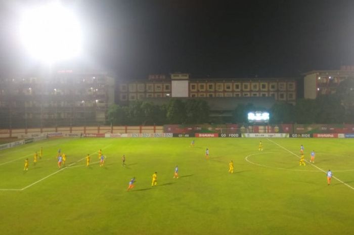 Suasana partai pekan ke-21 Liga 1 antara Bhayangkara FC kontra Perseru Serui di Stadion PTIK, Jakarta, Rabu (12/9/2018).