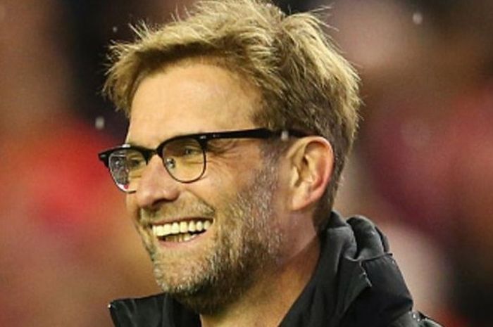 Ekspresi Manajer Liverpool, Juergen Klopp, usai kemenangan atas Stoke City pada semifinal Piala Liga, Selasa (26/1/2016)