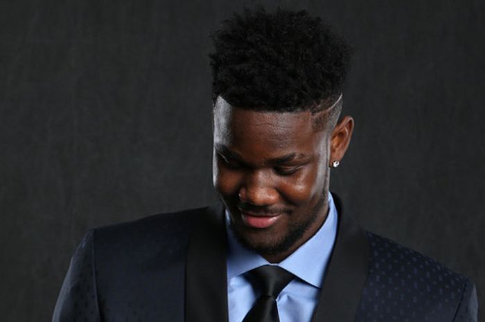 Deandre Ayton menjadi pemain yang pertama dipilih dalam NBA Draft 2018.