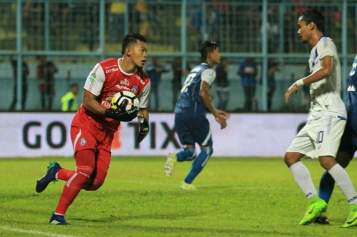 Pertandingan Liga 1 antara Arema FC dan PSIS Semarang di Stadion Kanjuruhan, Malang, Jumat (1/6/2018).