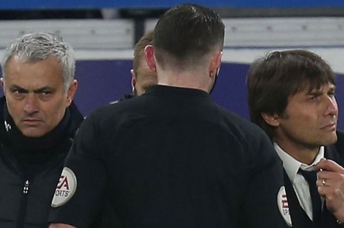 Jose Mourinho dan Antonio Conte kembali akan bertarung merebut pemain kunci Barcelona.