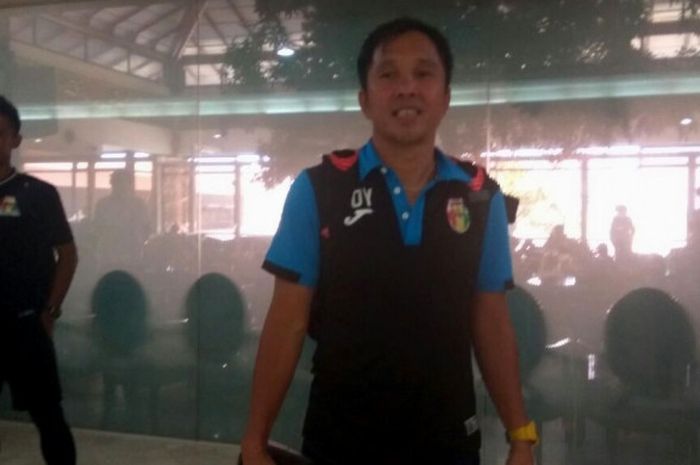 Joice Sorongan ditemui BolaSport.com-SuperBall.id beberapa saat yang lalu di Bandara Juanda, Surabaya.