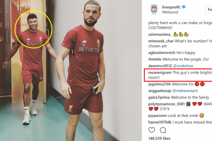 Unggahan akun liverpoolfc pada Rabu (6/9/2017) yang menampilkan Oxlade-Chamberlain dengan Jordan Henderson.