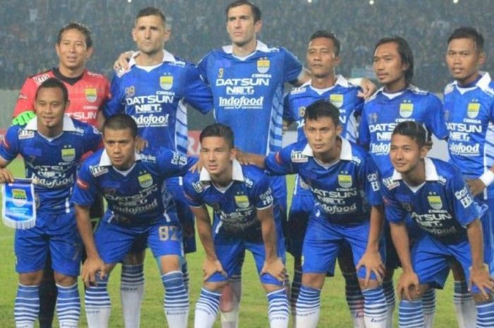 Skuat Persib dapat menu latihan ringan pada Jumat (1/4/2016) sebelum meninggalkan Bandung menuju Jakarta. 