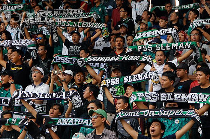 Pendukung PSS Sleman.