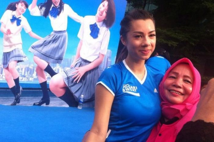 Jennifer Bachdim dalam acara Sport Movement yang diadakan Pocari Sweat di Car Free Day, Minggu (21/8/2016)