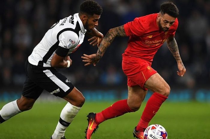 Danny Ings, ketika membela Liverpool dalam laga kontra Derby County di Putaran III Piala Liga 2016-2017. 