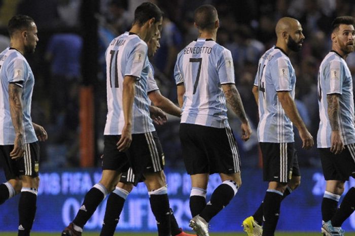 Ekspresi para pemain tim nasional Argentina dalam pertandingan Kualifikasi Piala Dunia 2018 zona Amerika Selatan menghadapi Peru di Stadion Alberto Jose Armando, Buenos Aires, Argentina, pada Kamis (5/10/2017) atau Jumat pagi WIB.