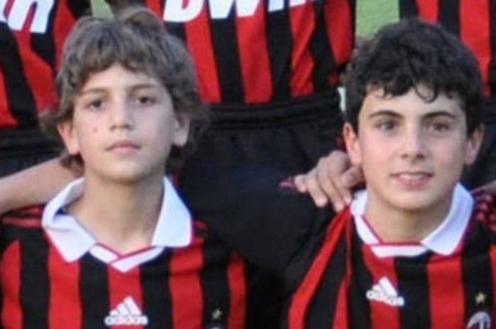 Manuel Locatelli dan Patrick Cutrone, bersahabat dan selalu bersama-sama sejak di tim AC Milan U-11.