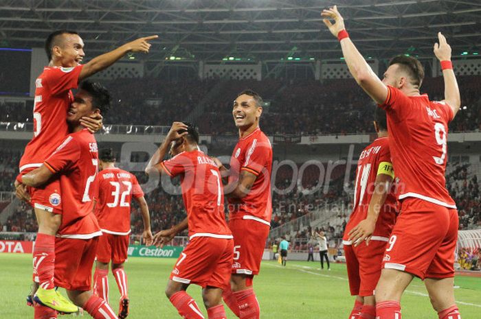  Selebrasi penyerang Persija Jakarta, Marko Simic, seusai mencetak gol ke gawang Tampines Rovers, Rabu (28/2/2018).     