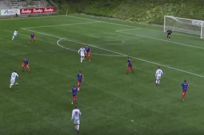 Cupllikan gol Gaston Salasiwa ke gawang Tromsdalen pada hari Minggu (5/8/2018) di TUIL Arena, Tromsdalen.