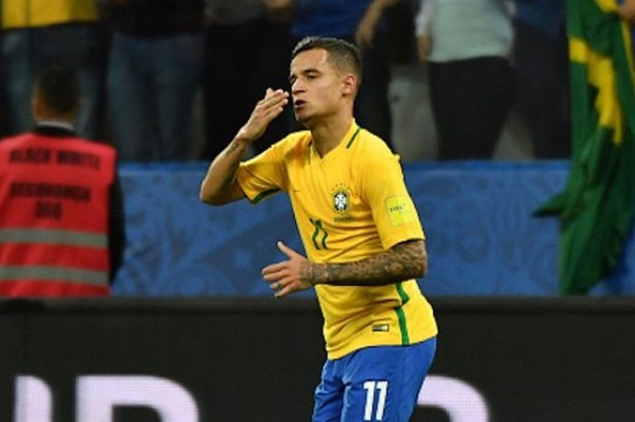 Coutinho rayakan gol pertama Brasil ke gawang Paraguay pada Kualifikasi Piala Dunia 2018, Selasa (28/3/2017). 