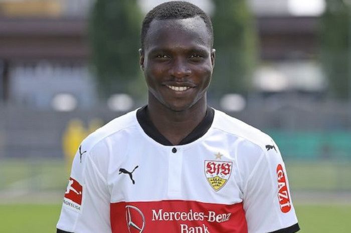 Pemain Stuttgart asal Kongo, Chadrac Akolo.