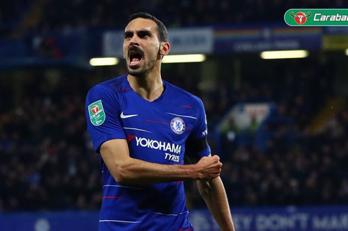 Aksi pemain Chelsea, Davide Zappacosta saat melawan Derby County di Stamford Bridge dalam babak  keempat Piala Liga Inggris pada Rabu (31/10/2018) atau Kamis dini hari WIB