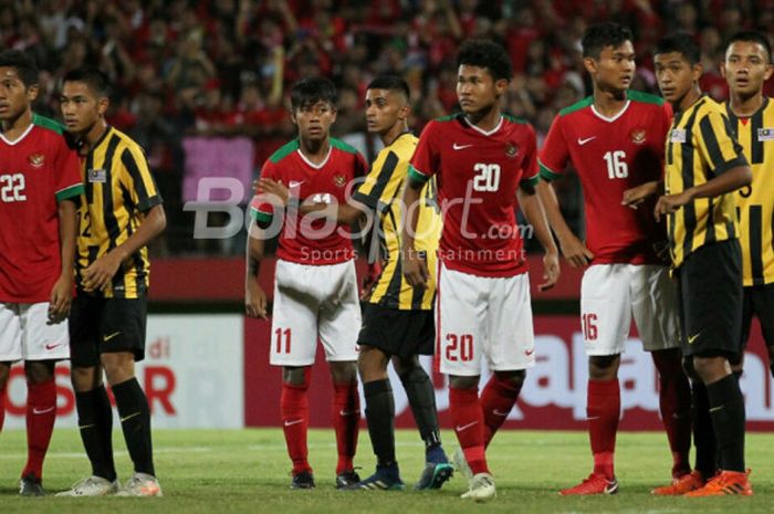  Pertandingan semifinal Piala AFF U-16 2018 antara Indonesia dan Malaysia yang digelar di Stadion Sidoarjo, Kamis (9/8/2018).  