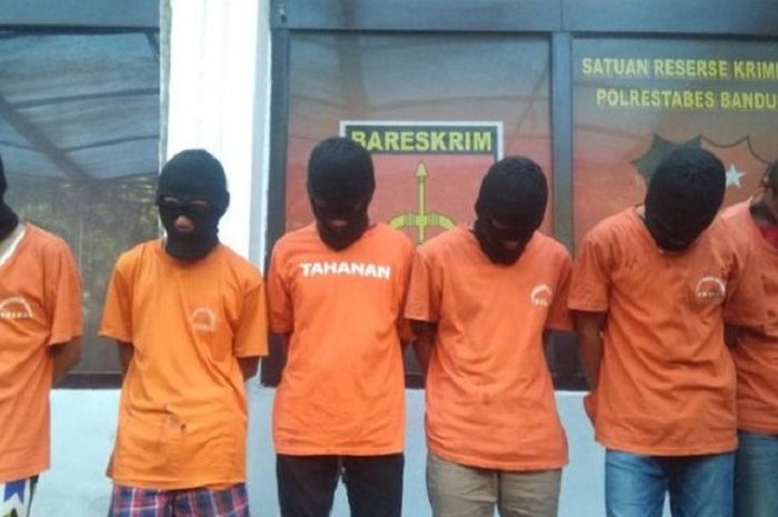 Enam pelaku pengeroyokan Haringga Sirla, total ada 14 pelaku yang sudah ditangkap.